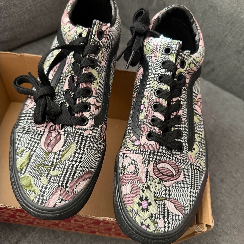 Vans Old Skool Stackform Womens Platform Shoes Romantic Goth Floral Tapestry 8 - Picture 3 of 8